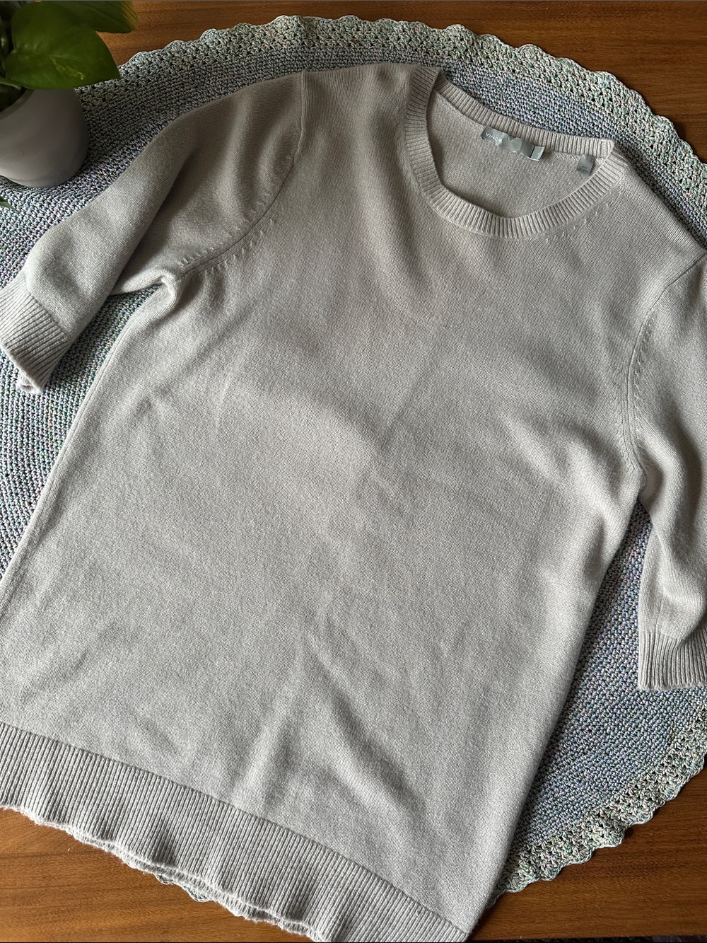 Vince Light Beige Crewneck Short-Sleeve Cashmere Sweater
